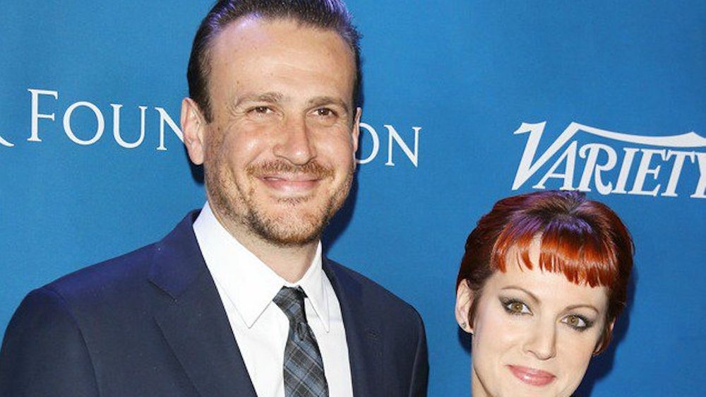 Jason Segel &amp; Alexis Mixter